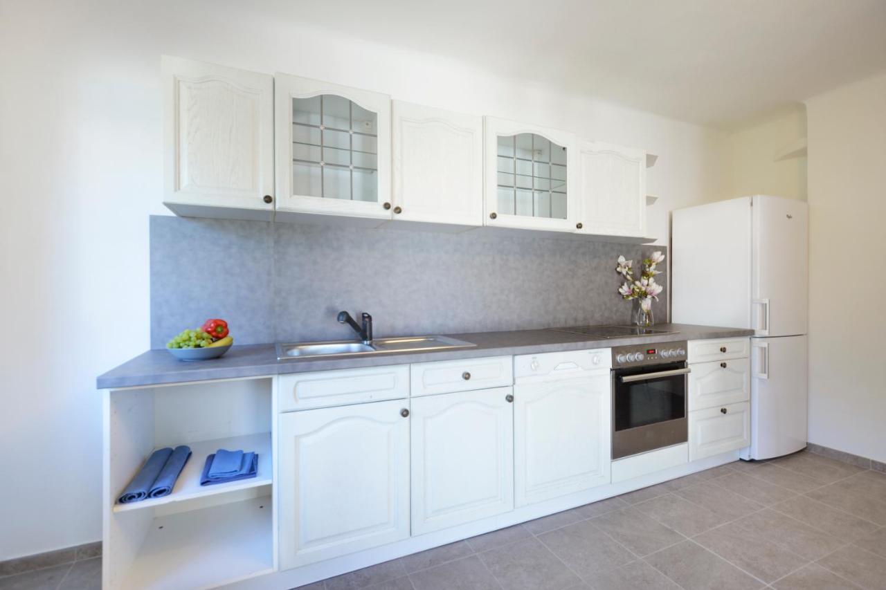 Apartmany Jevany מראה חיצוני תמונה
