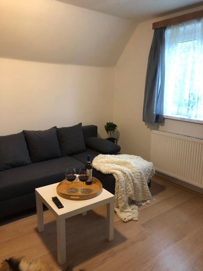 Apartmany Jevany מראה חיצוני תמונה