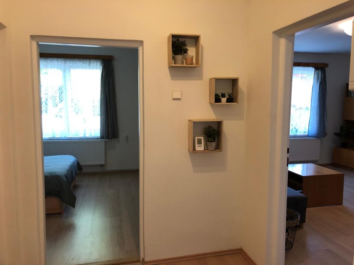 Apartmany Jevany מראה חיצוני תמונה