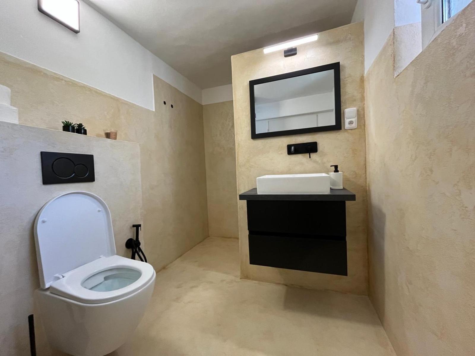 Apartmany Jevany מראה חיצוני תמונה